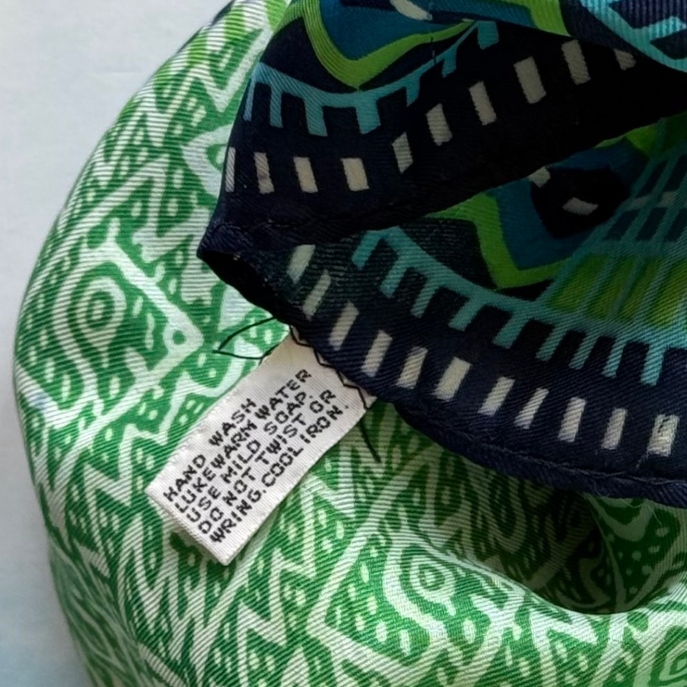 VINTAGE JAPAN Scarf Square Silk Blend Graphic Colorful Green Blue 21" x 21" - Picture 3 of 5